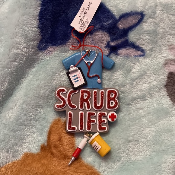Scrub Life Christmas Ornament Doctor Nurse Healthcare NWT - Picture 4 of 4